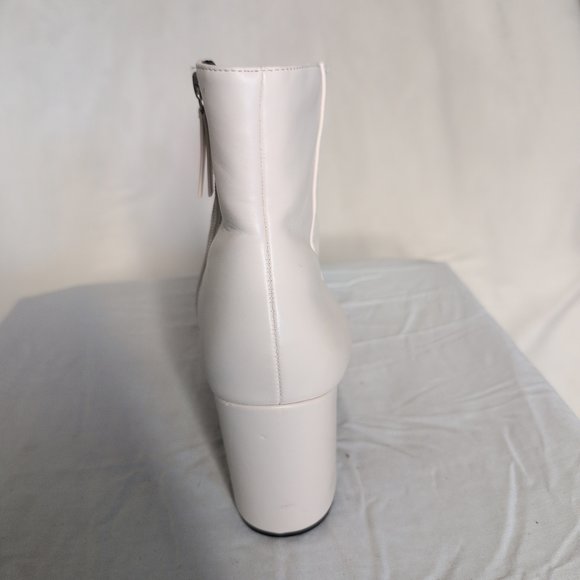Altar'd State White Pointed Toe Block Heel Ankle Boots 7.5 - Picture 5 of 9